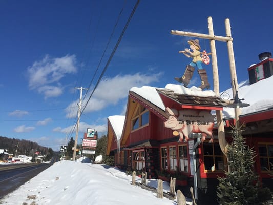 Restaurant au petit Poucet by null