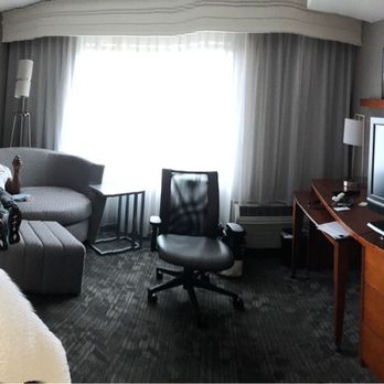 Courtyard by Marriott - My room - Hotels Near Me - Danbury, Connecticut
