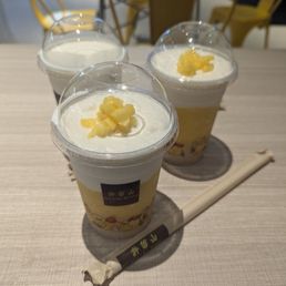 Mango sago drink