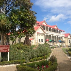Lake House Arts Centre
