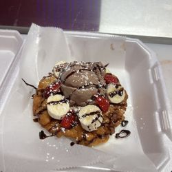 La Jalisciense Plus - FUNNEL CAKE WITH ICE CREAM!