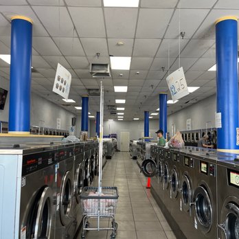 Spin Cycle Laundromat - Laundromat - Laundromat Near Me - Las Vegas, Nevada Spin Cycle Laundromat - Laundromat - Laundromat Near Me - Las Vegas, Nevada