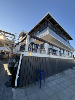 Islander 71 Fish House and Raw Bar by null