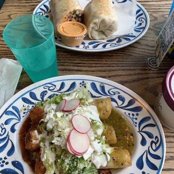 El Mitote - Salad Near Me - New York, New York