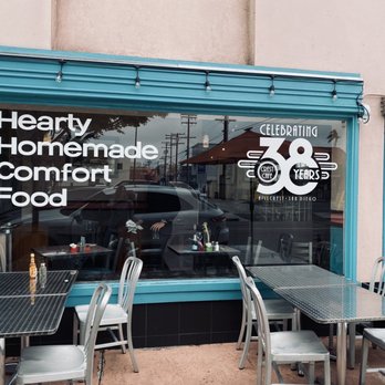 Crest Cafe - the front of the restaurant - Cafes Near Me - San Diego, California