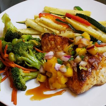Lonnie's - Catch of the day, salmon with mango sauce and a double dose of veggies - Caterers Near Me - Lake Mary, Florida
