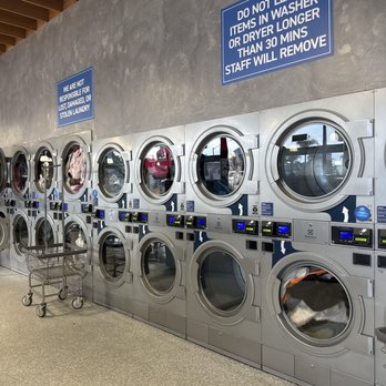 WaveMAX Laundry Long Beach - Laundromat Near Me - Long Beach, California