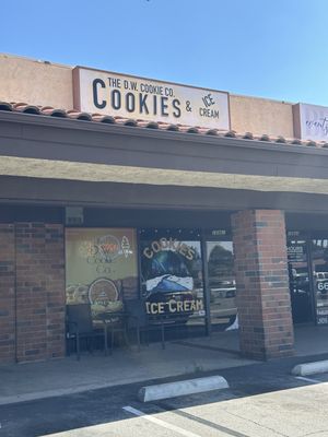 The DW Cookie Company by null