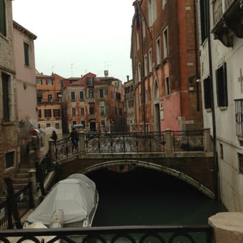 Hotel Palazzo Paruta - Gorgeous authentic Venice views - Hotels Near Me - Venezia, VE Hotel Palazzo Paruta - Gorgeous authentic Venice views - Hotels Near Me - Venezia, VE