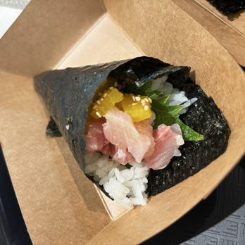 Zabon Ramen & Rolls - yellowtail handroll - Ramen Near Me - Anaheim, California
