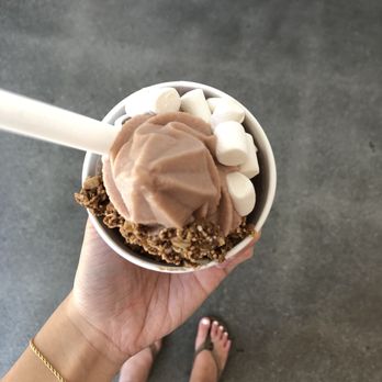 Pressed Juicery - Strawberry freeze with marshmallow and granola - Juice Bars & Smoothies Near Me - Rancho Cucamonga, California Pressed Juicery - Strawberry freeze with marshmallow and granola - Juice Bars & Smoothies Near Me - Rancho Cucamonga, California