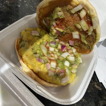 Taj Chaat House - Best Vada pav I've had so far - Indian Near Me - Irving, Texas Taj Chaat House - Best Vada pav I've had so far - Indian Near Me - Irving, Texas
