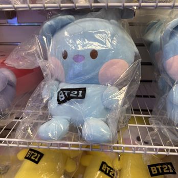 Fandom K - Music & DVDs Near Me - Los Angeles, California