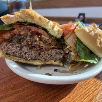 Linwood Corners Cafe - Souther Burger - Breakfast & Brunch Near Me - Linwood, Michigan