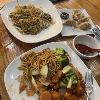 Saigon Wok - Food was amazing price is super reasonable quality is a 10!!!! - Chinese Near Me - Fleming Island, Florida Saigon Wok - Food was amazing price is super reasonable quality is a 10!!!! - Chinese Near Me - Fleming Island, Florida