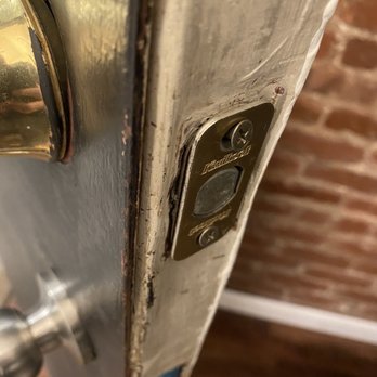 Logiq Locksmith - Loose bolt and lock. - Keys & Locksmiths Near Me Logiq Locksmith - Loose bolt and lock. - Keys & Locksmiths Near Me