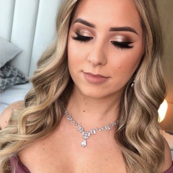 Bellaboomua Makeup Artist - Best friend's wedding - Makeup Artists Near Me Bellaboomua Makeup Artist - Best friend's wedding - Makeup Artists Near Me