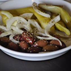 Morena aan de Amstel - Olives & Peppers with dressing