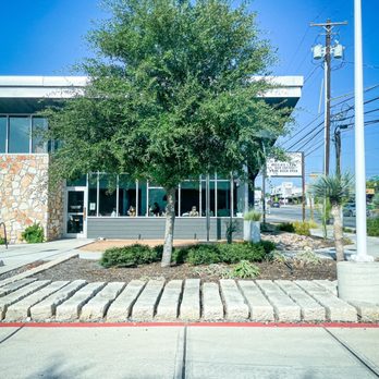 Proud Mary - Facing the "back" seating area of building. Lamar on the right. - Breakfast & Brunch Near Me - Austin, Texas Proud Mary - Facing the "back" seating area of building. Lamar on the right. - Breakfast & Brunch Near Me - Austin, Texas