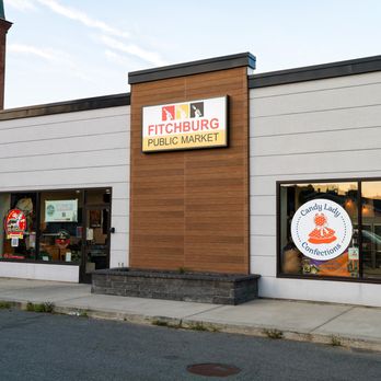 Pudgey Tea - Entrance (door on the left) - Bubble Tea Near Me - Fitchburg, Massachusetts Pudgey Tea - Entrance (door on the left) - Bubble Tea Near Me - Fitchburg, Massachusetts