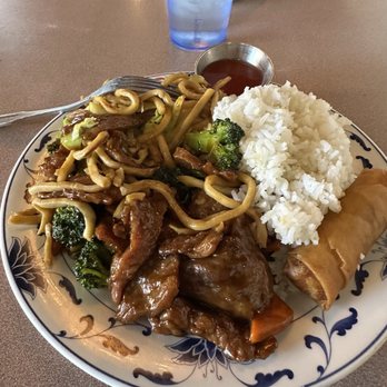 China City Restaurant - Beef n Broccoli Lunch Special - Chinese Near Me - Cameron Park, California