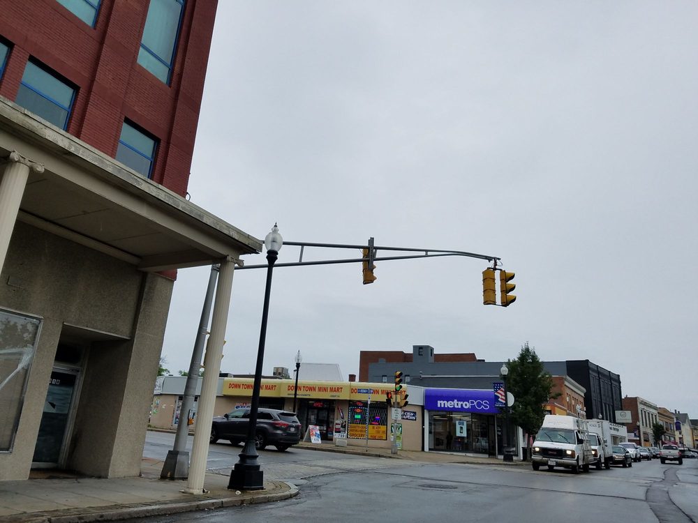 DOWNTOWN MINI MART Updated October 2024 17 Rodman St, Fall River