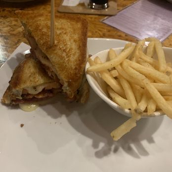 OHSO Brewery- Arcadia - Grilled cheese - Breweries Near Me - Phoenix, Arizona