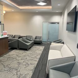 Valley Women’s Health - Vineyard - Waiting area