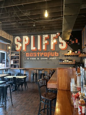 Spliffs Gastropub by null