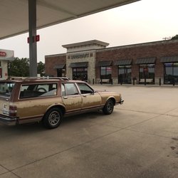 Woodrow's Convenience Store