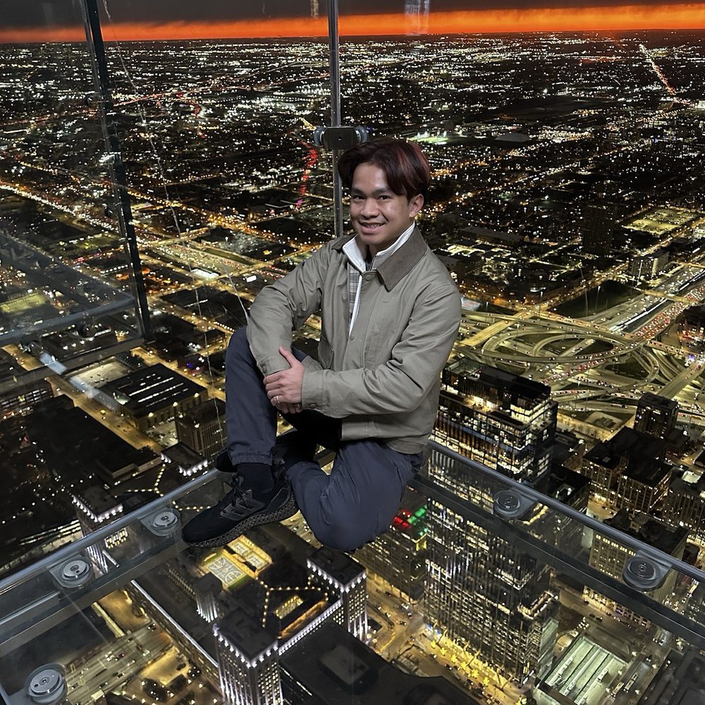 Skydeck - Nighttime using their lighting, which is meh. Use your flash! It'll turn out nicer - Observatories Near Me - Chicago, Illinois Skydeck - Nighttime using their lighting, which is meh. Use your flash! It'll turn out nicer - Observatories Near Me - Chicago, Illinois