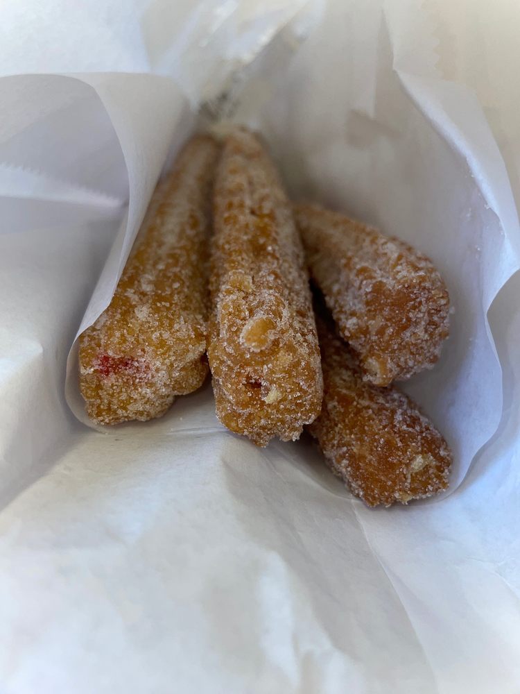 LA TAPATIA BAKERY Updated September 2024 9713 Franklin Ave