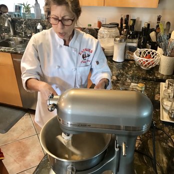 Eatsies - Making cream puffs - Cooking Schools Near Me Eatsies - Making cream puffs - Cooking Schools Near Me