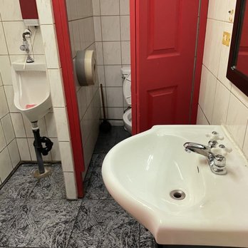 Rendez-Vous - I found the men's washroom gross. It's in need of a reno. - Ethiopian Near Me - Toronto, Ontario Rendez-Vous - I found the men's washroom gross. It's in need of a reno. - Ethiopian Near Me - Toronto, Ontario