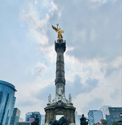 The Angel of Independence by null