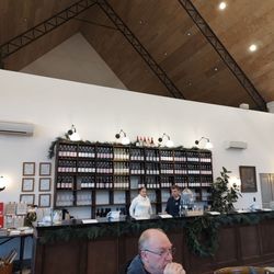 Limoges Cellars - Wine tasting room