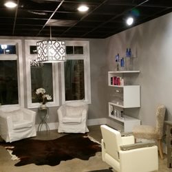 The Avenue Beauty Bar