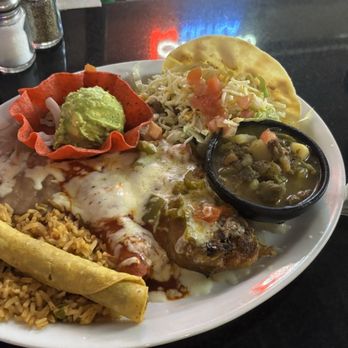 L & J Cafe - Combination Plate - Mexican Near Me - El Paso, Texas