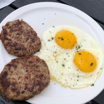Magpie Diner - Sausages & sunny-side up eggs - Breakfast & Brunch Near Me - Harrisonburg, Virginia Magpie Diner - Sausages & sunny-side up eggs - Breakfast & Brunch Near Me - Harrisonburg, Virginia