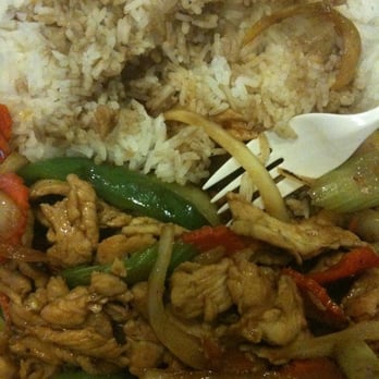 Fresh Thai - Cashew Nut Chicken w/rice w/soy sauce - Thai Near Me - Pasadena, California