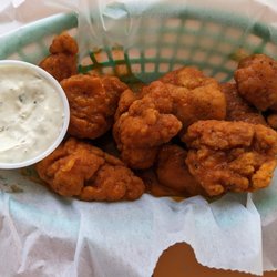 Wee Pub Beach - Boneless wings at Wee Pub Beach