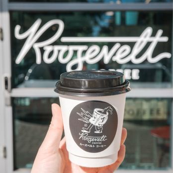 Roosevelt Coffee - Oatmilk latte - Cafes Near Me - Irvine, California Roosevelt Coffee - Oatmilk latte - Cafes Near Me - Irvine, California
