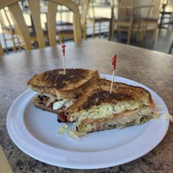 Capos Corner - The Broadway with added sauerkraut