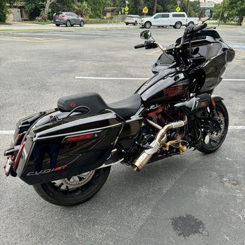 Pigg Pen Cycles - All work on my '24 CVO Road Glide ST, 2013 Fatboy and '24 Road Glide Standard, done at Pigg Pen Cycles. - Motorcycle Repair Near Me - Leander, Texas Pigg Pen Cycles - All work on my '24 CVO Road Glide ST, 2013 Fatboy and '24 Road Glide Standard, done at Pigg Pen Cycles. - Motorcycle Repair Near Me - Leander, Texas