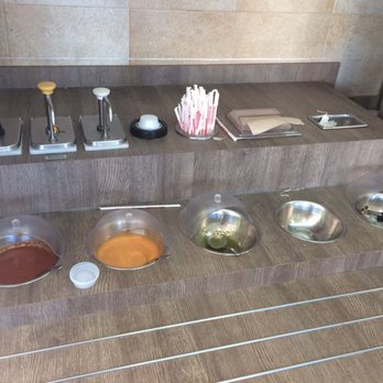 McDonald's - Empty condiment service. Home of underachievers. Understaffed and undertrained - Fast Food Near Me - Santiago de Querétaro, QUE McDonald's - Empty condiment service. Home of underachievers. Understaffed and undertrained - Fast Food Near Me - Santiago de Querétaro, QUE
