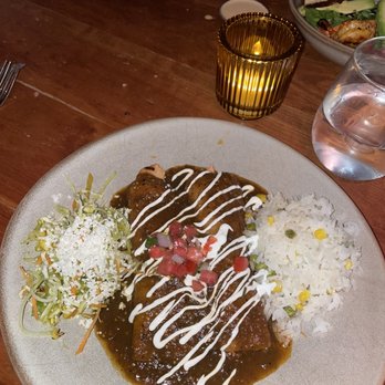 El Alma - Chicken tinga enchiladas - Mexican Near Me - Austin, Texas El Alma - Chicken tinga enchiladas - Mexican Near Me - Austin, Texas