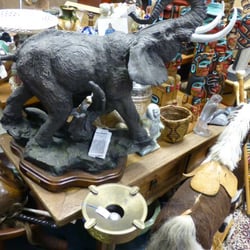 Hunter's Antiques & Objects D'art