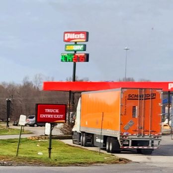 Pilot Travel Centers - Signage - Travel Services Near Me - Madisonville, Kentucky Pilot Travel Centers - Signage - Travel Services Near Me - Madisonville, Kentucky