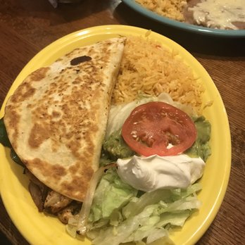 Montezuma Mexican Restaurant - Chicken fajita quesadilla - Mexican Near Me - Chambersburg, Pennsylvania