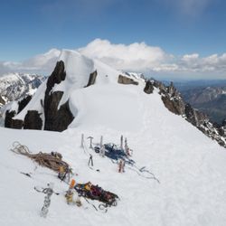 Mt Stuart - Ice Cliff glacier route